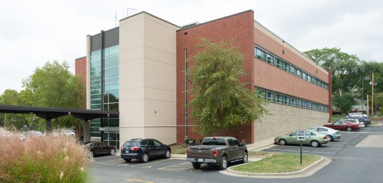 1001 6th Ave, Leavenworth, KS for sale - Primary Photo - Image 1 of 3