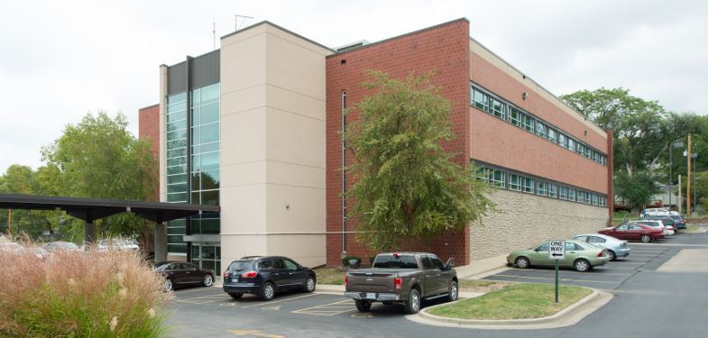 1001 6th Ave, Leavenworth, KS for sale Primary Photo- Image 1 of 4