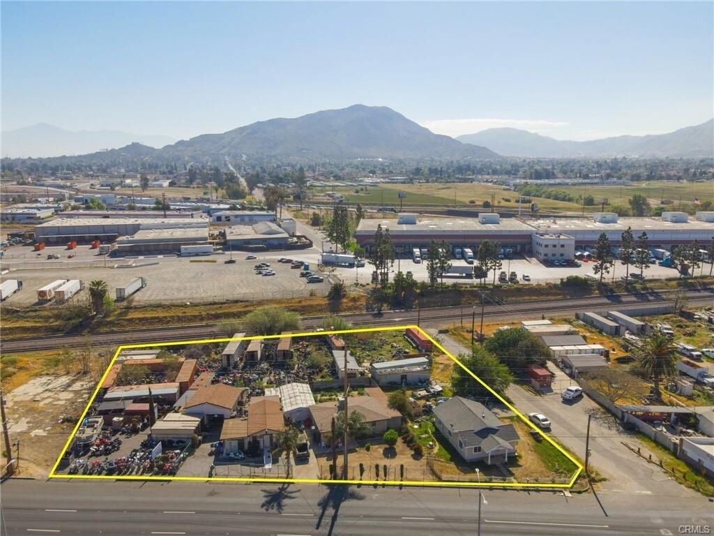 12229 La Cadena Dr, Colton, CA 92324 Industrial for Sale
