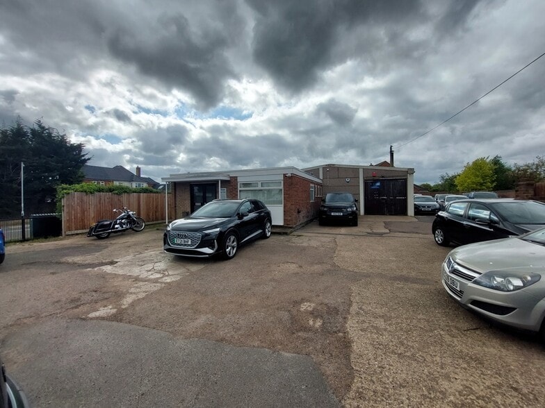 1 Church Rd, Wilstead for lease - Building Photo - Image 1 of 1