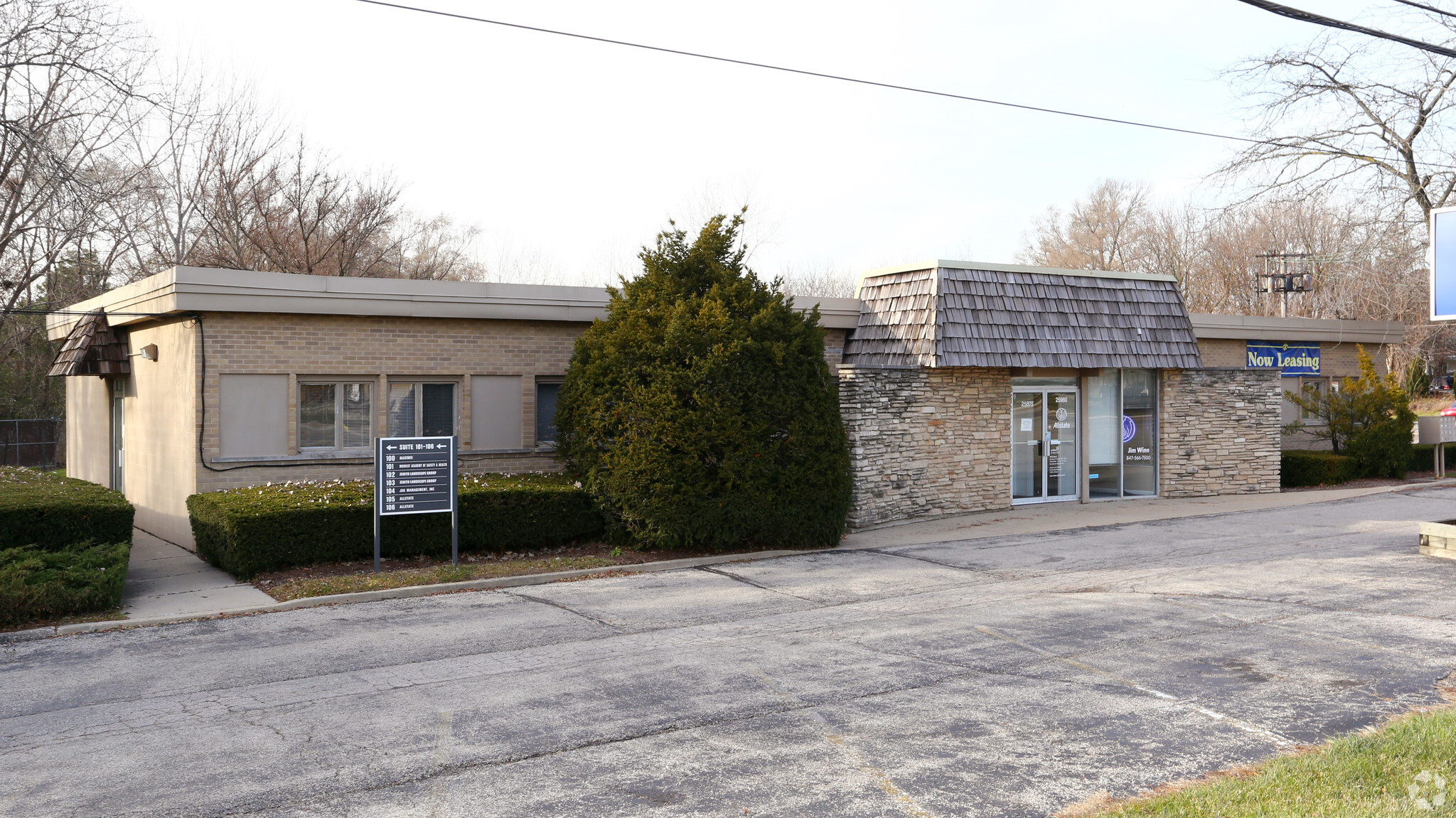 25975-25980 N Diamond Lake Rd, Mundelein, IL for lease Primary Photo- Image 1 of 9