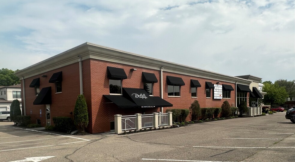 4420 Valley View Rd, Edina, MN for lease - Building Photo - Image 3 of 12