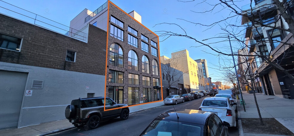 55 N 9th St, Brooklyn, NY for sale - Building Photo - Image 1 of 1