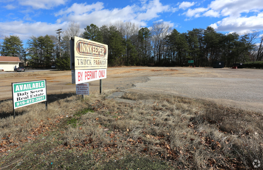 1040 Piney Forest Rd, Danville, VA for sale - Primary Photo - Image 1 of 1