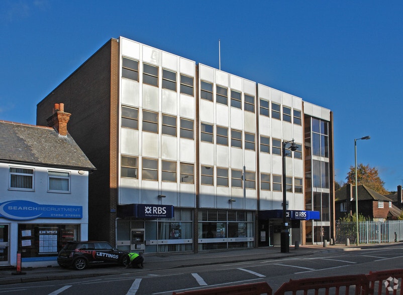 33-37 Victoria Rd, Farnborough for lease - Building Photo - Image 2 of 3