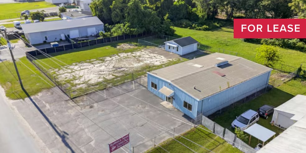 650 Frink St, Cayce, SC for lease - Primary Photo - Image 1 of 3