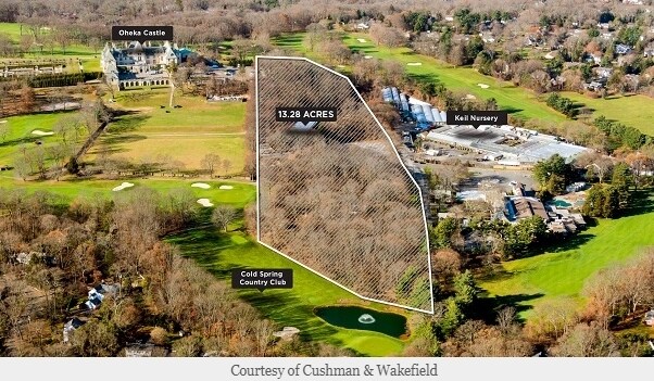 135 W Gate Dr, Huntington, NY for sale - Primary Photo - Image 1 of 1