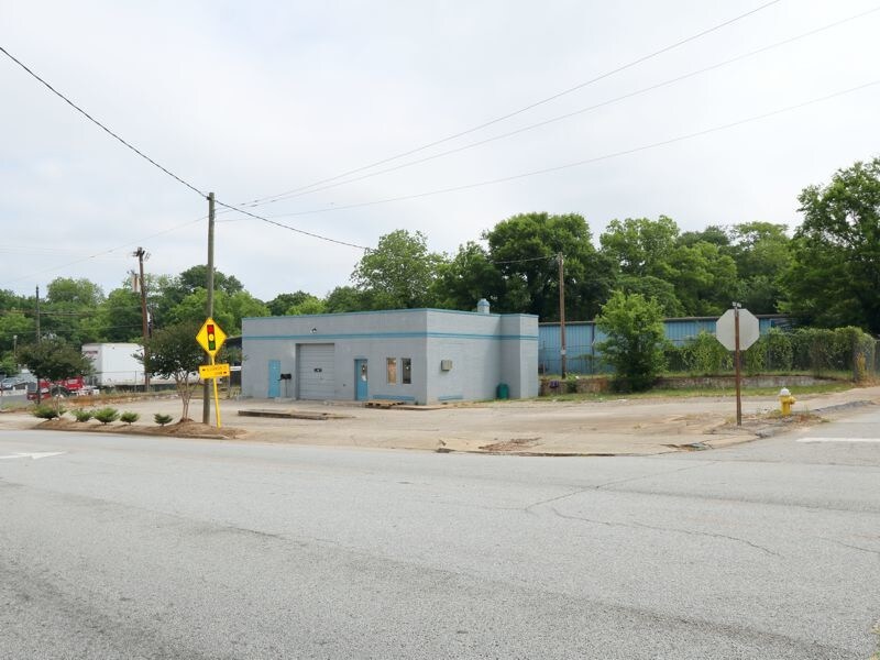 1300 Rd, Greenville, SC 29609