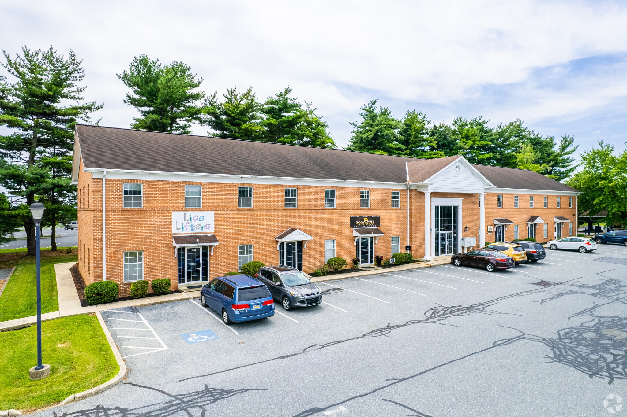 1821 Oregon Pike, Lancaster, PA 17601