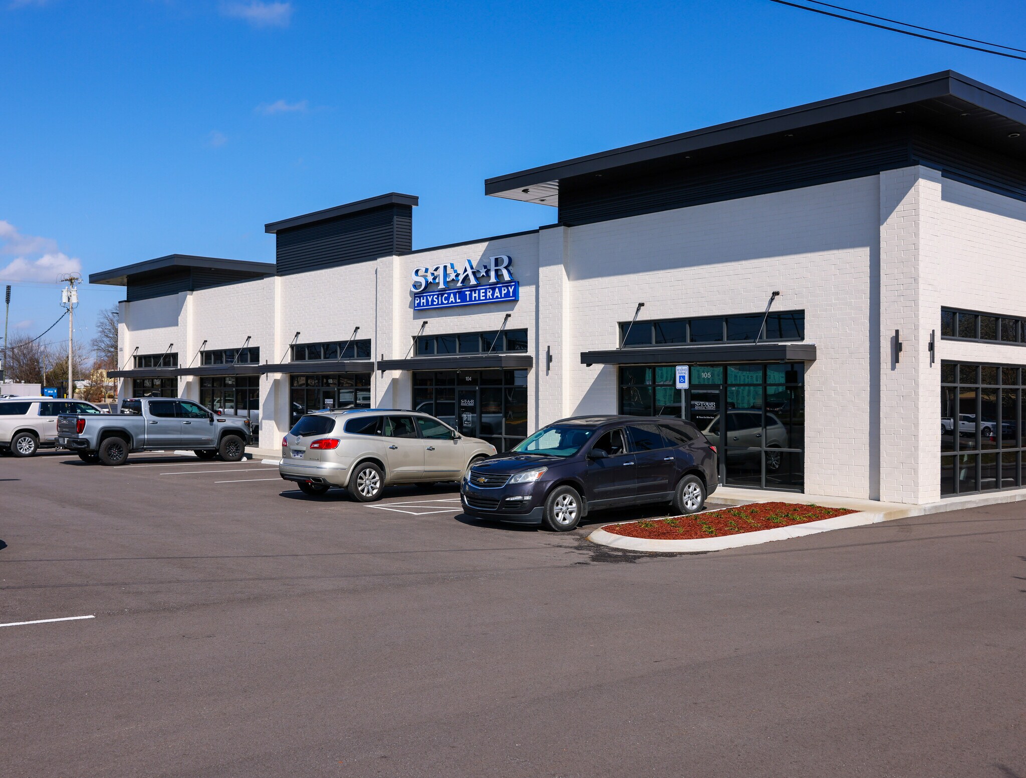 2006 Memorial Blvd, Springfield, TN for sale Building Photo- Image 1 of 1