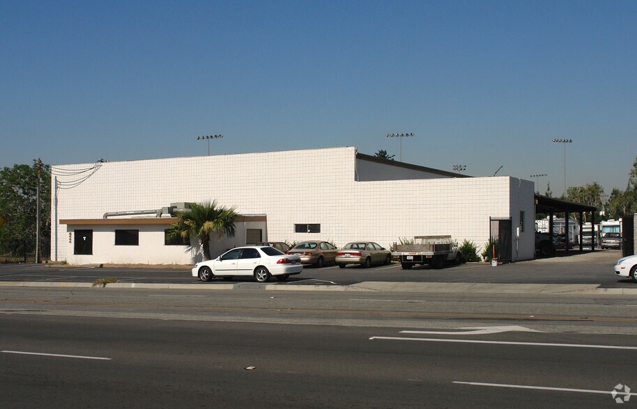 8444 Rochester Ave, Rancho Cucamonga, CA for sale - Building Photo - Image 1 of 1