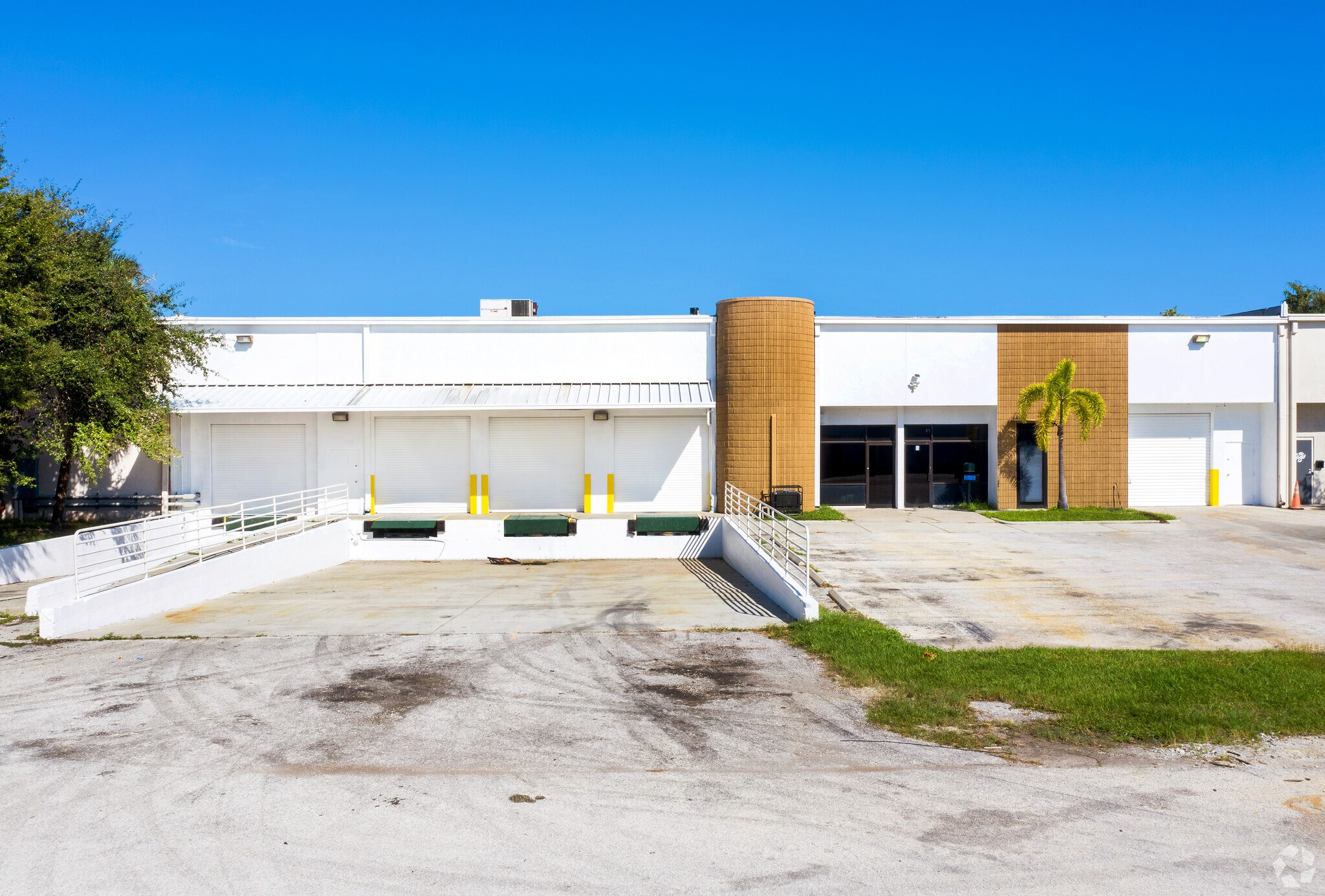 12105 N 28th St, Saint Petersburg, FL for sale Building Photo- Image 1 of 1