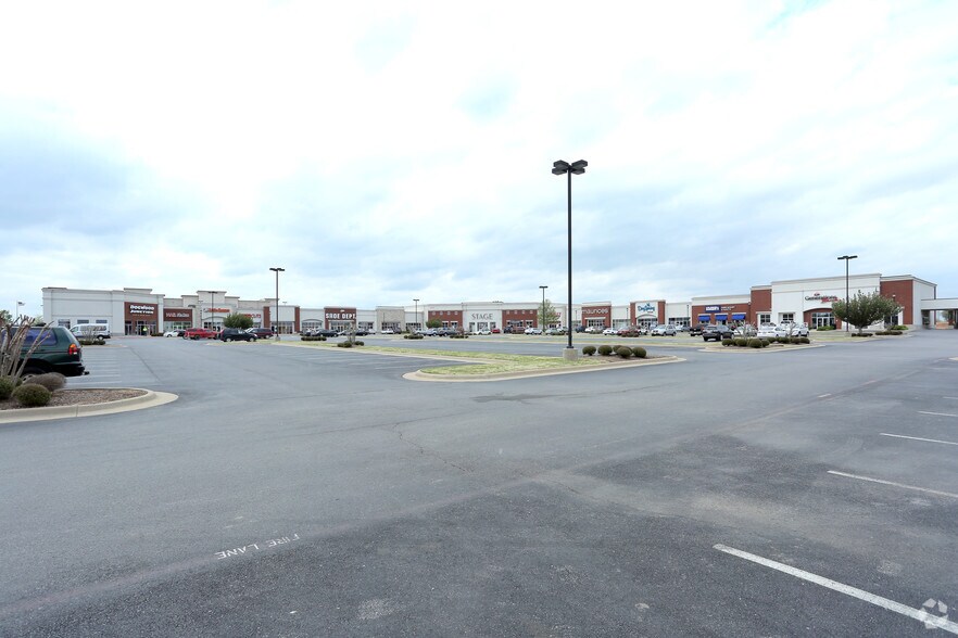 200 Progress Ave, Siloam Springs, AR for sale - Primary Photo - Image 1 of 1