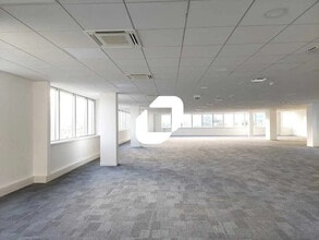 Office in Vélizy-Villacoublay for lease Interior Photo- Image 1 of 1