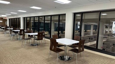 202 2nd St NE, Canton, OH for sale Interior Photo- Image 2 of 7