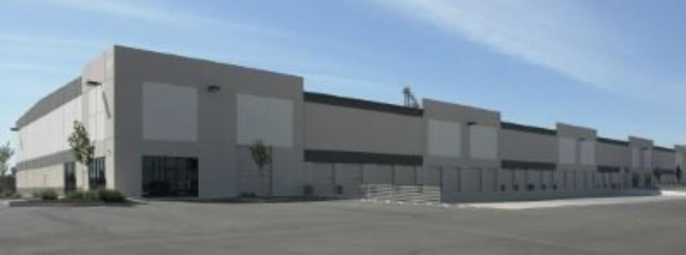 3837 Producers Dr, Stockton, CA for lease - Building Photo - Image 2 of 3