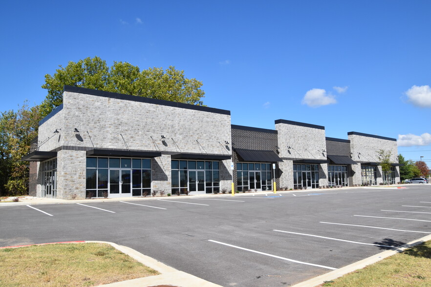 1331 Henri de Tonti Blvd, Tontitown, AR for lease - Building Photo - Image 1 of 4