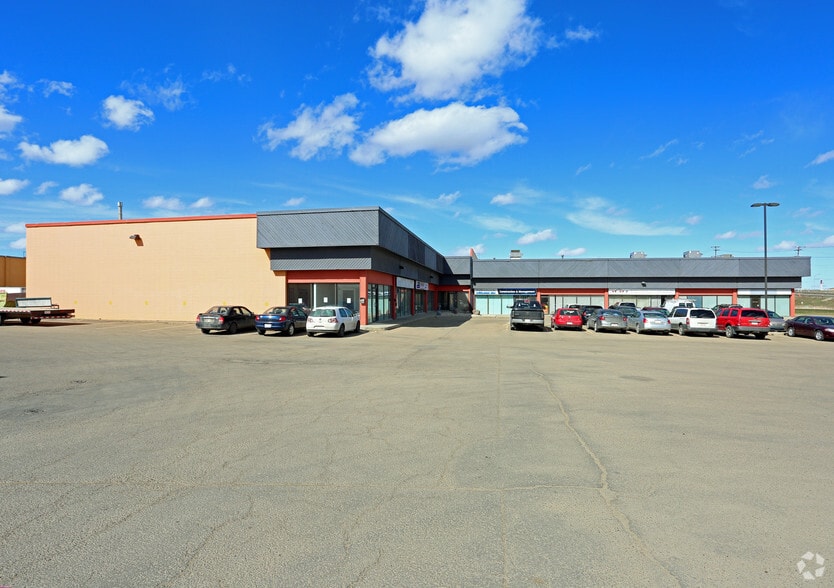 3424-3440 78 Ave NW, Edmonton, AB for lease - Building Photo - Image 2 of 4