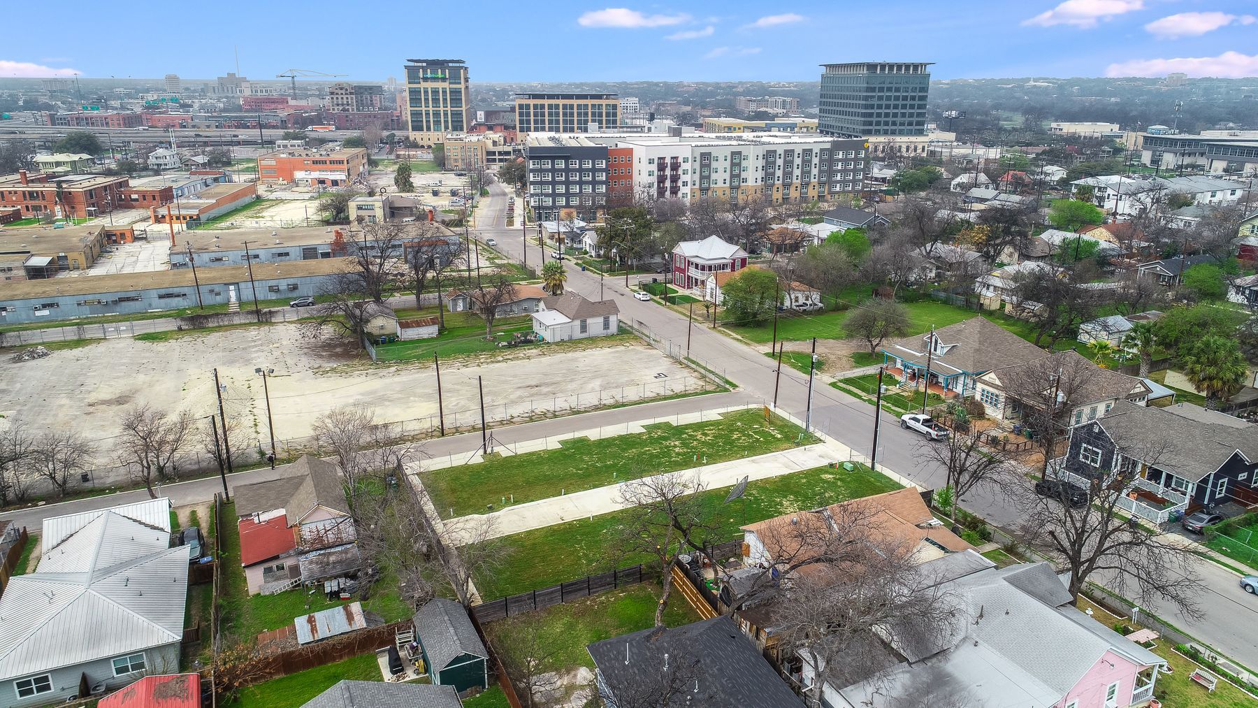 226 E Carson St, San Antonio, TX for sale Aerial- Image 1 of 6