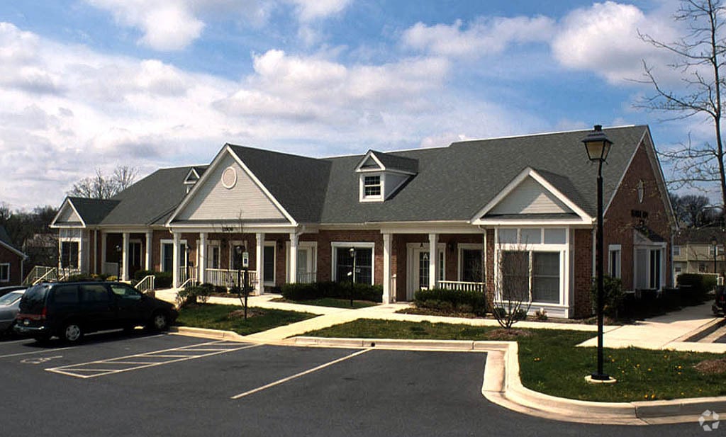 11906 Darnestown Rd, Gaithersburg, MD for lease Primary Photo- Image 1 of 10