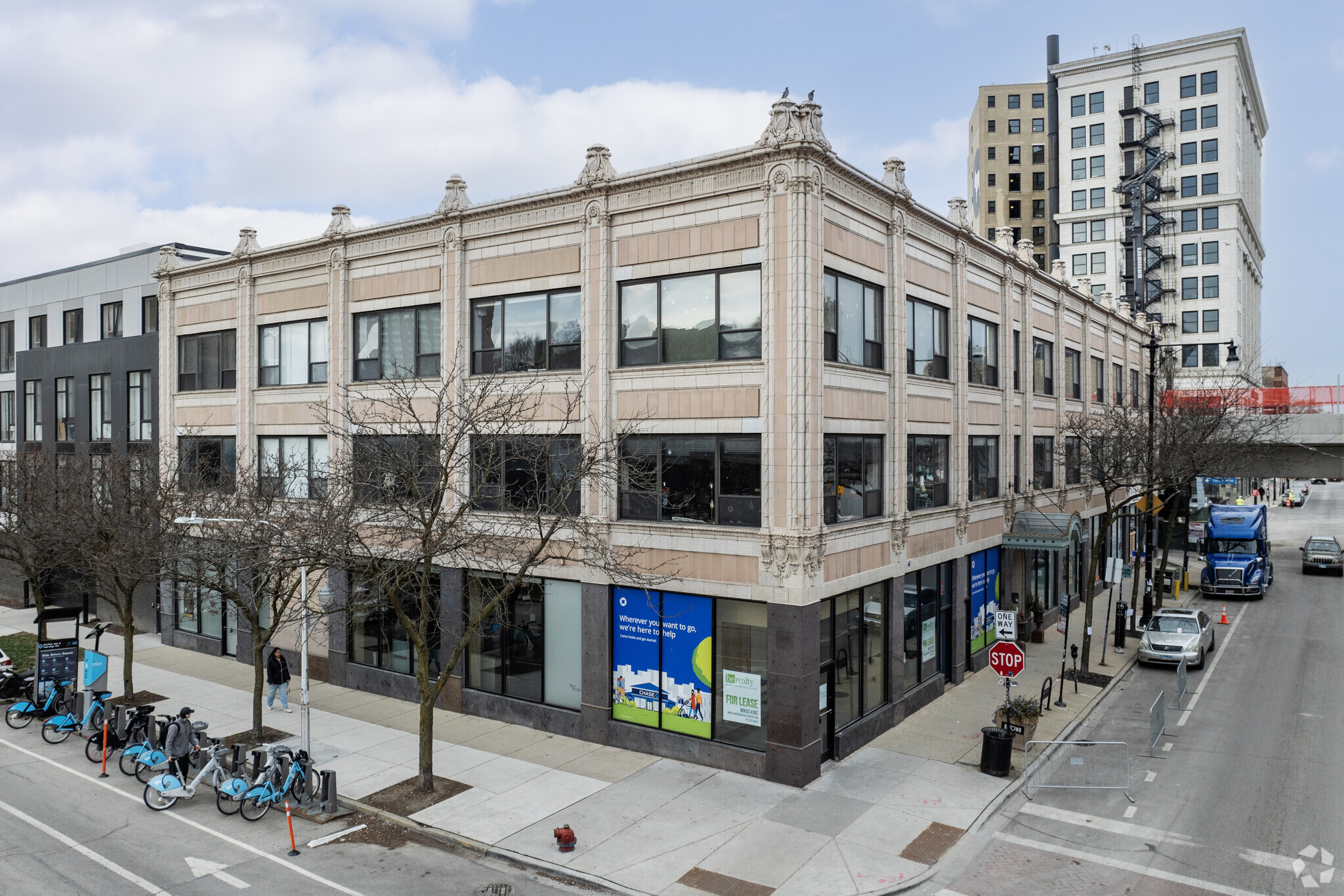 1101-1115 W Lawrence Ave, Chicago, IL for lease Building Photo- Image 1 of 6