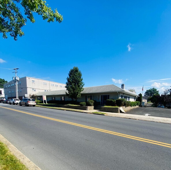 315-329 E 2nd St, Boyertown, PA for sale - Building Photo - Image 1 of 79