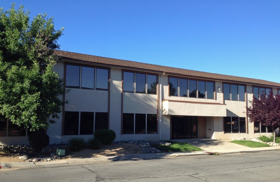 2105 Capurro Way, Sparks, NV for sale - Primary Photo - Image 1 of 1