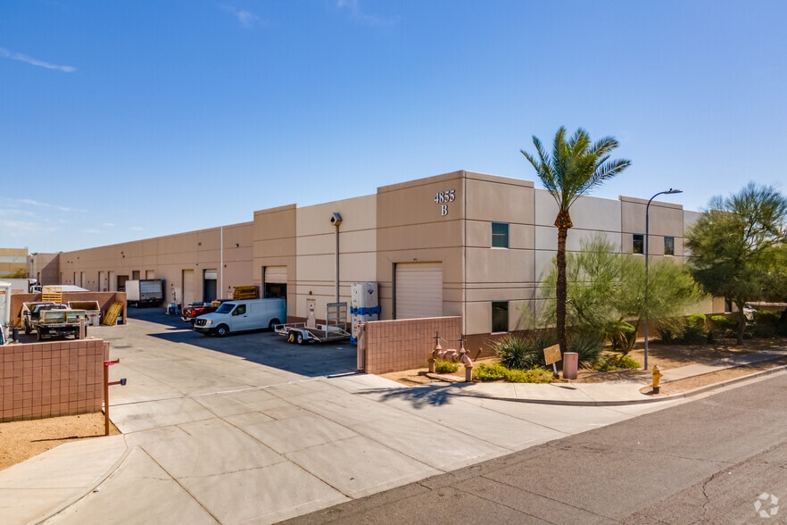 4845 W McDowell Rd, Phoenix, AZ for lease - Building Photo - Image 2 of 9