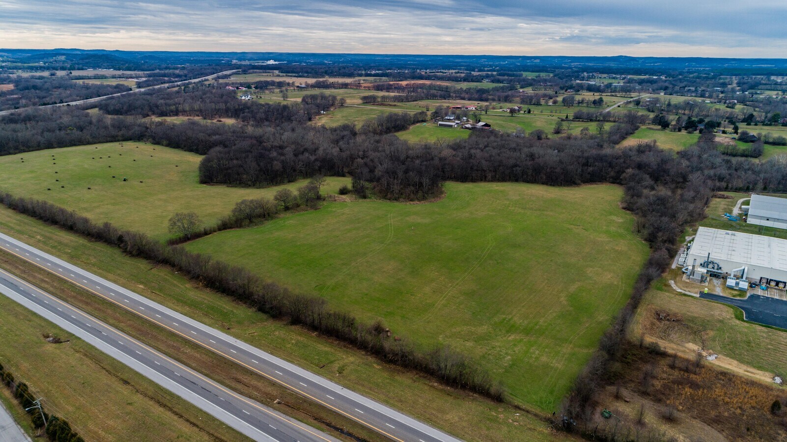 Old Zion Rd, Columbia, TN 38401