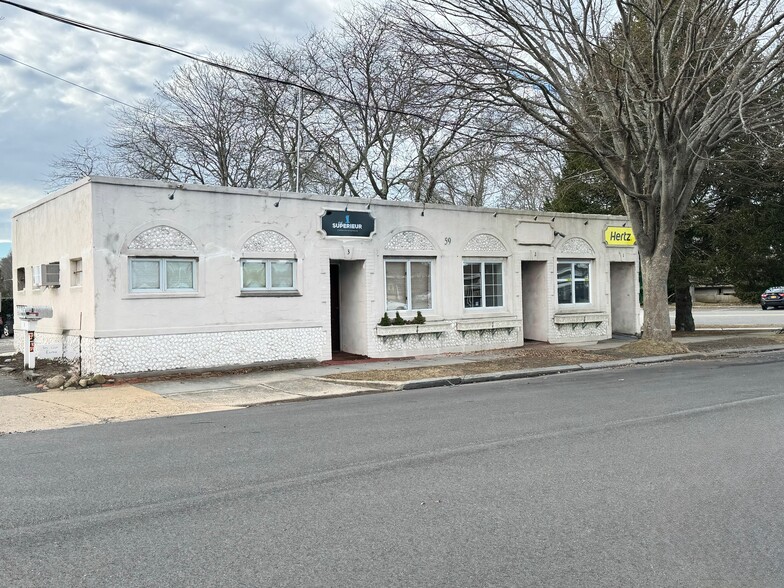 59 Maple St, Southampton, NY for lease - Building Photo - Image 1 of 3