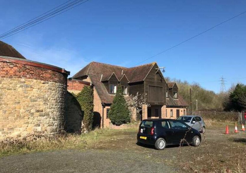 Hollow Ln, Snodland, ME6 5LB