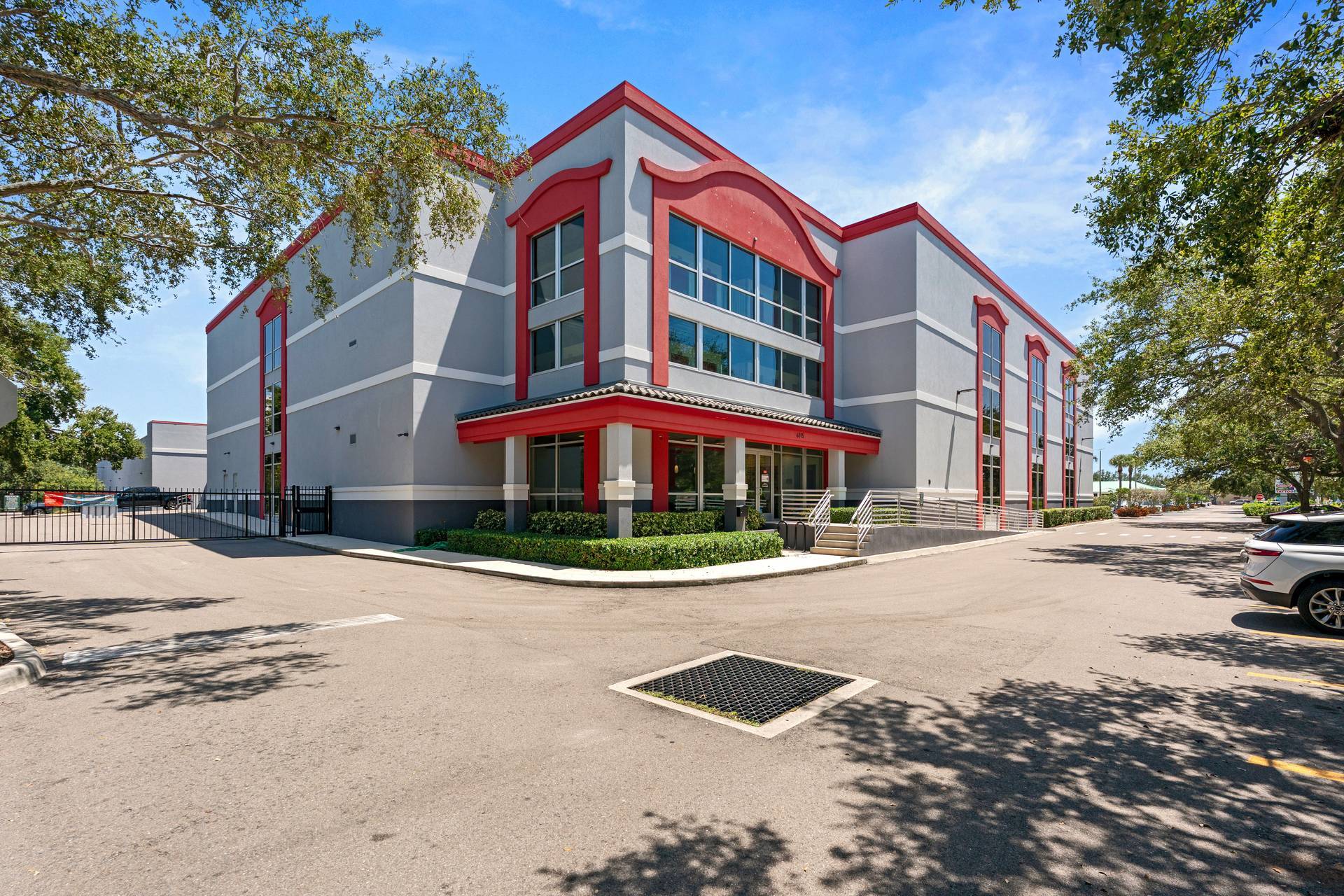 6015 26th St W, Bradenton, FL for sale Primary Photo- Image 1 of 1