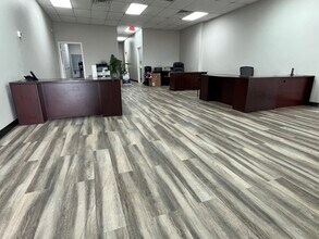 10114 Bissonnet St, Houston, TX for lease Interior Photo- Image 2 of 3