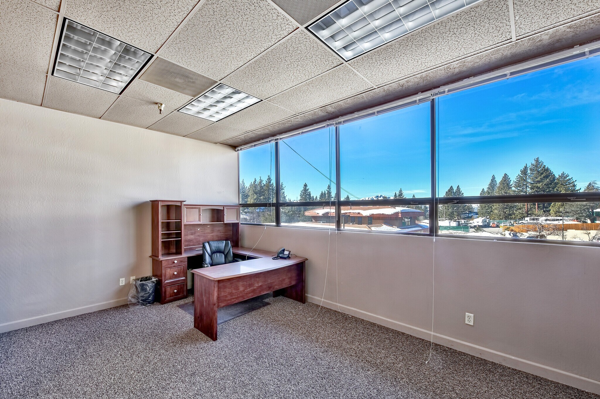 276 Kingsbury Grade, Stateline, NV 89449 Kingsbury Square