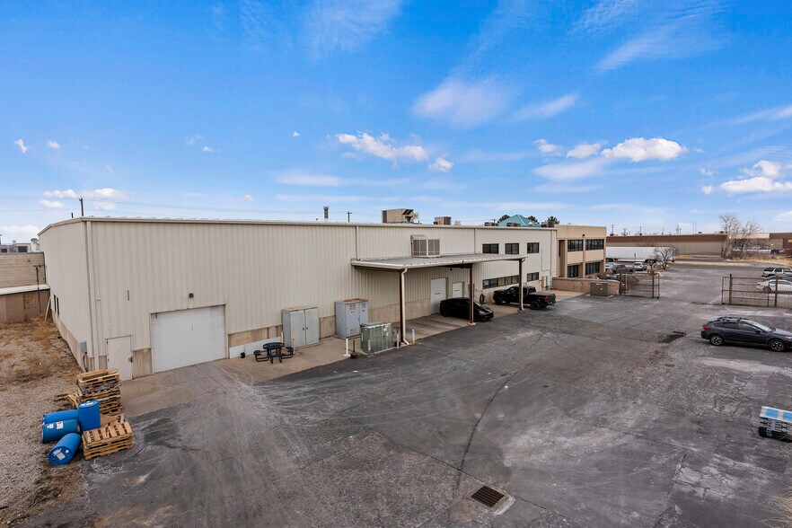1877 W 2800 S, Ogden, UT for lease - Building Photo - Image 3 of 29
