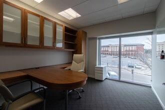 905 Jones St, Omaha, NE for lease Interior Photo- Image 2 of 12