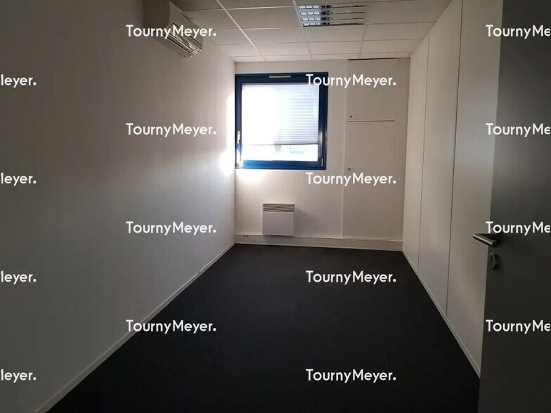 Office in Toulouse for lease - Interior Photo - Image 3 of 4