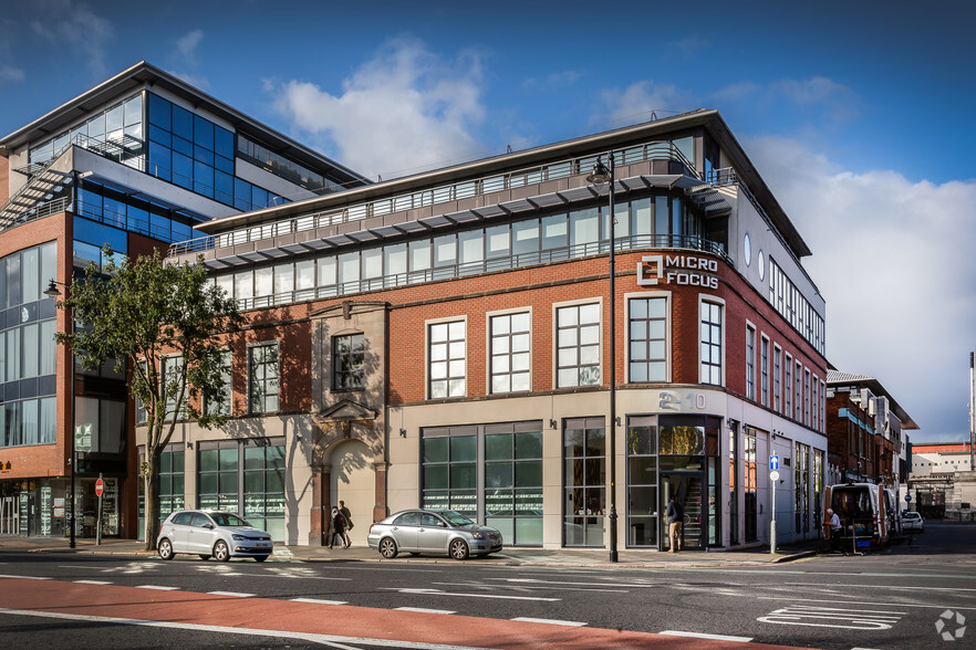 2-10 East Bridge St, Belfast for lease - Building Photo - Image 1 of 7