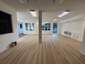 209 N 8th St, Stroudsburg, PA for lease Interior Photo- Image 2 of 4