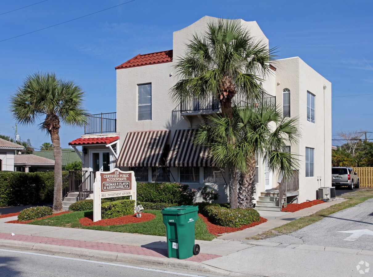 330 5th Ave, Indialantic, FL 32903