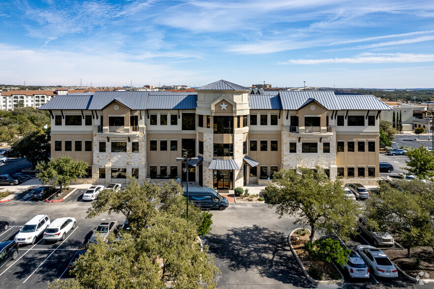 18756 Stone Oak Pky, San Antonio, TX for lease - Building Photo - Image 2 of 5