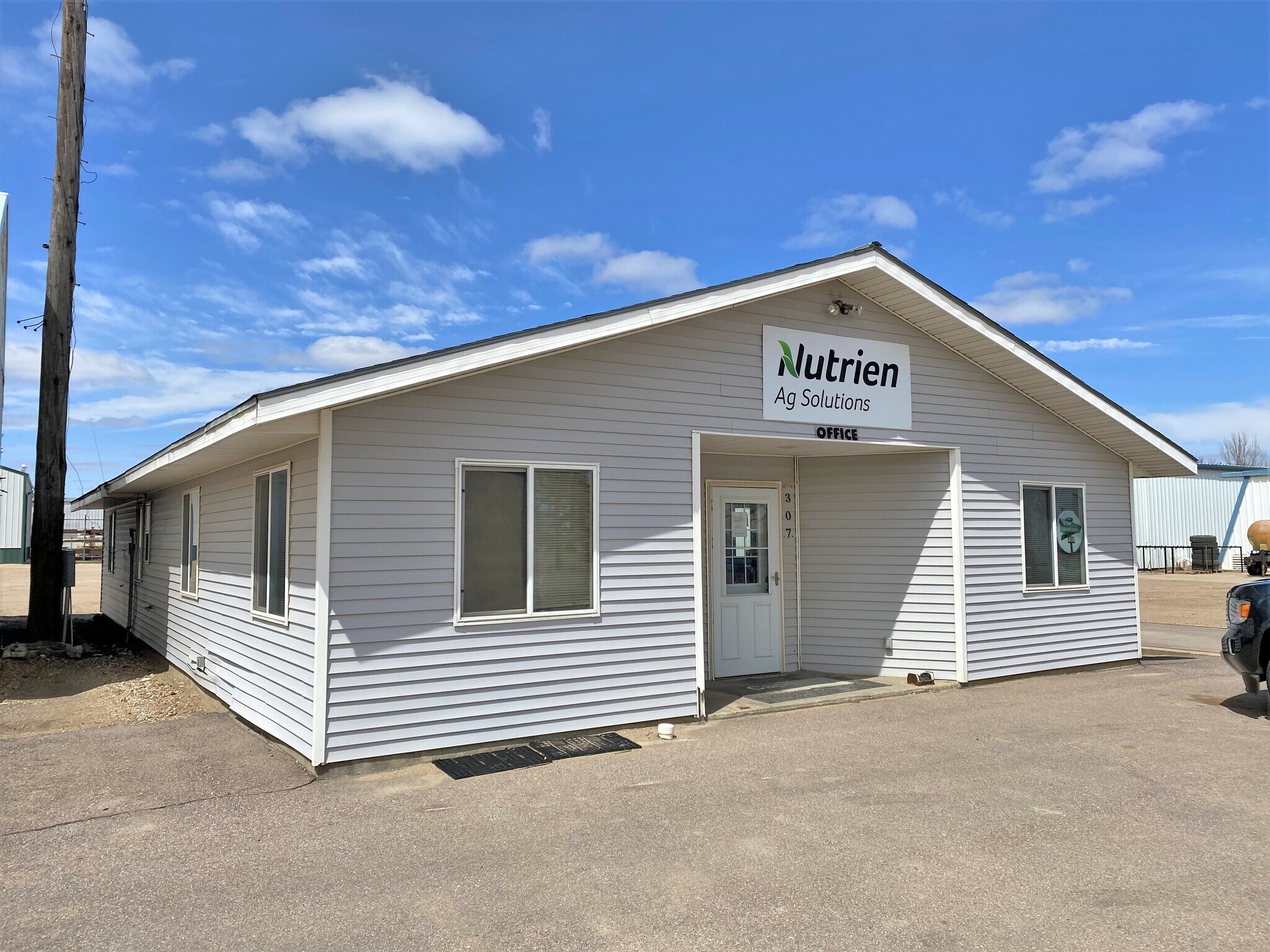 307 N Walnut St, Elk Point, SD for sale Primary Photo- Image 1 of 1