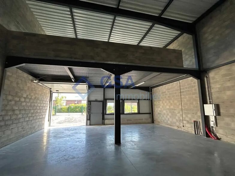 Flex in Pringy for lease - Building Photo - Image 2 of 5