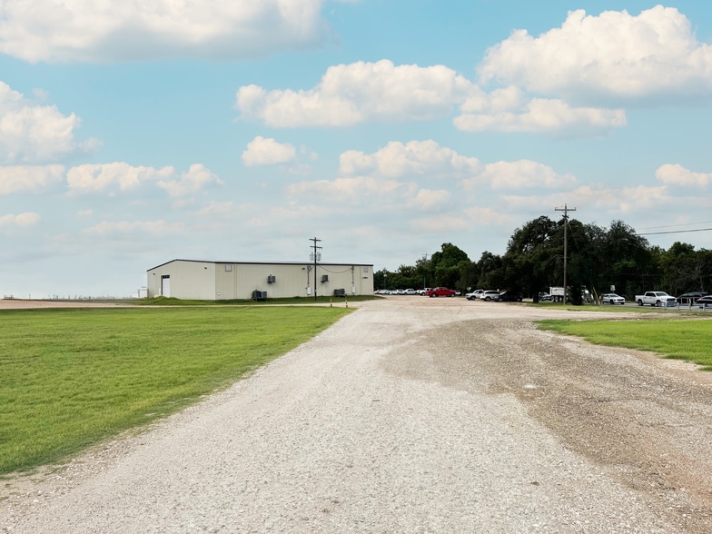 9940 RR 2243, Leander, TX for lease - Building Photo - Image 2 of 2