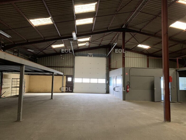 Flex in Marignane for sale - Interior Photo - Image 2 of 4