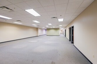 161 Thorn Hill Rd, Warrendale, PA for lease Interior Photo- Image 1 of 9