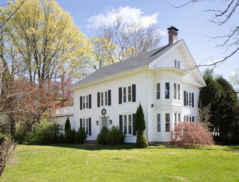 308 Main St, Lakeville, CT for sale - Building Photo - Image 1 of 31