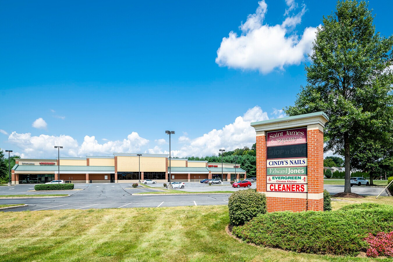 18360 College Rd, Hagerstown, MD 21740