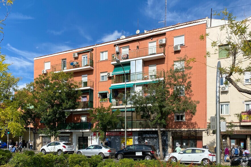 Multifamily in Madrid, Madrid for sale - Building Photo - Image 2 of 3
