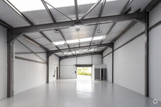 Oakbank St, Glasgow for lease Interior Photo- Image 2 of 4